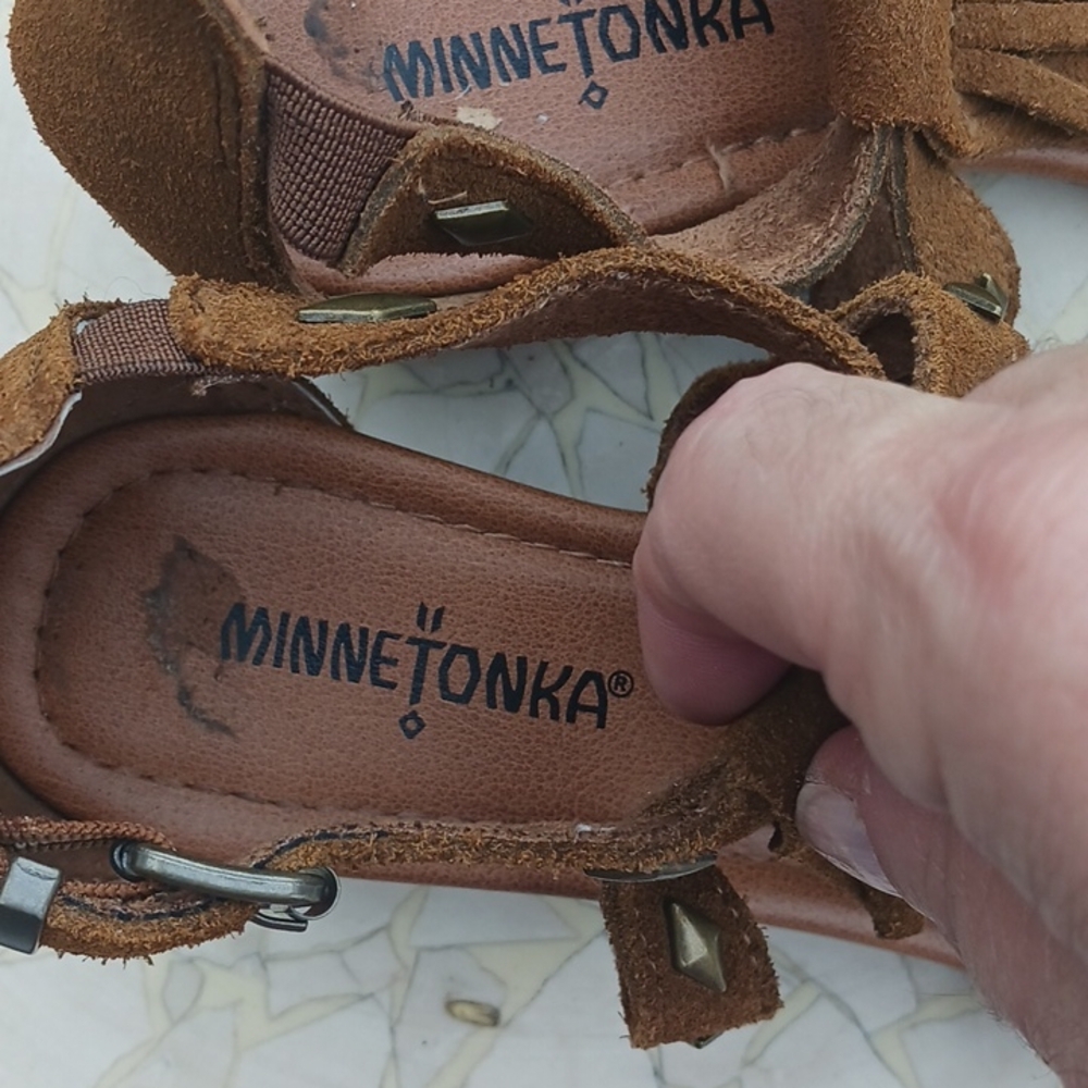 Minnetonka women's leather fringe sandals size 7 - Picture 9 of 9
